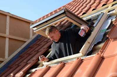 Pose de fenêtres de toit Velux à Sibiville